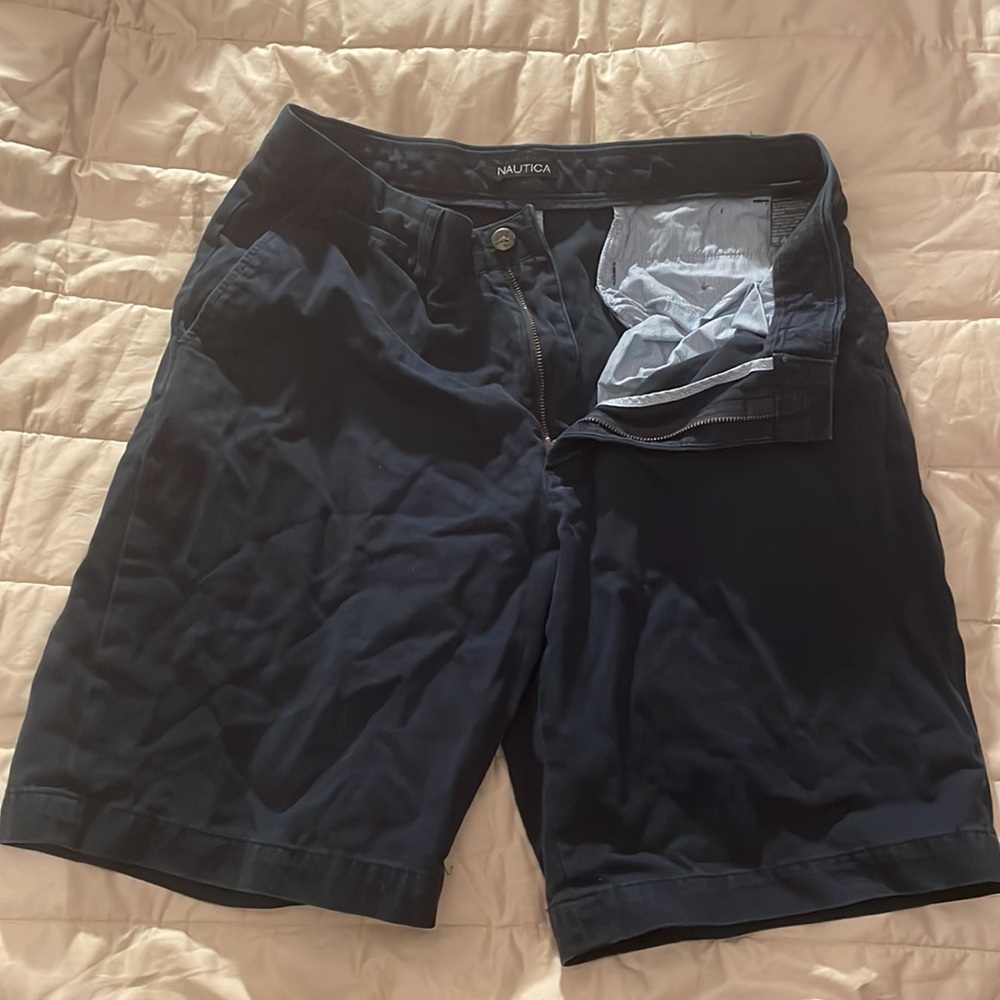 Navy nautica shorts